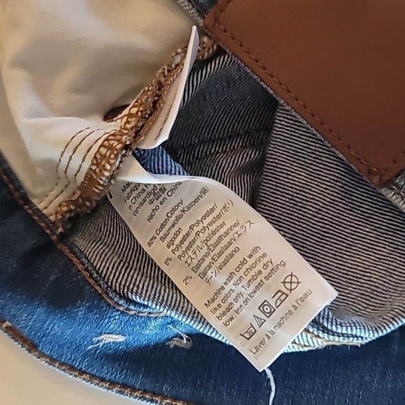 MADEWELL Skinny 9" Mid Rise Distressed Jeans Raw Hem - Picture 7 of 9